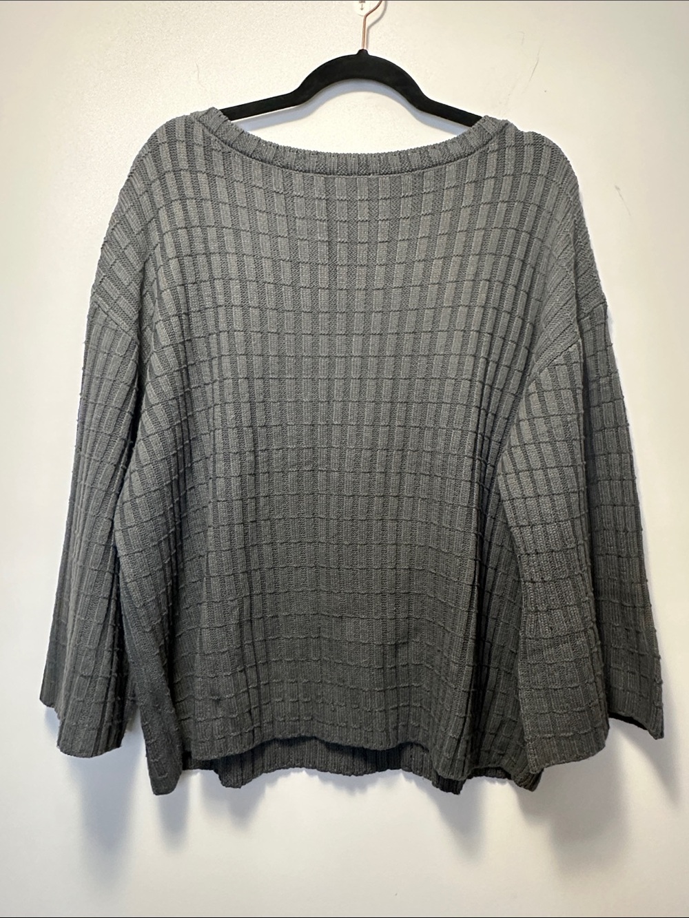 Relaxed Oversized Fit Knit Pullover Sweater with Drop Shoulders